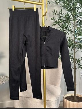 Black Ribbed High-Waist Leggings & Cropped Zip Jacket Set